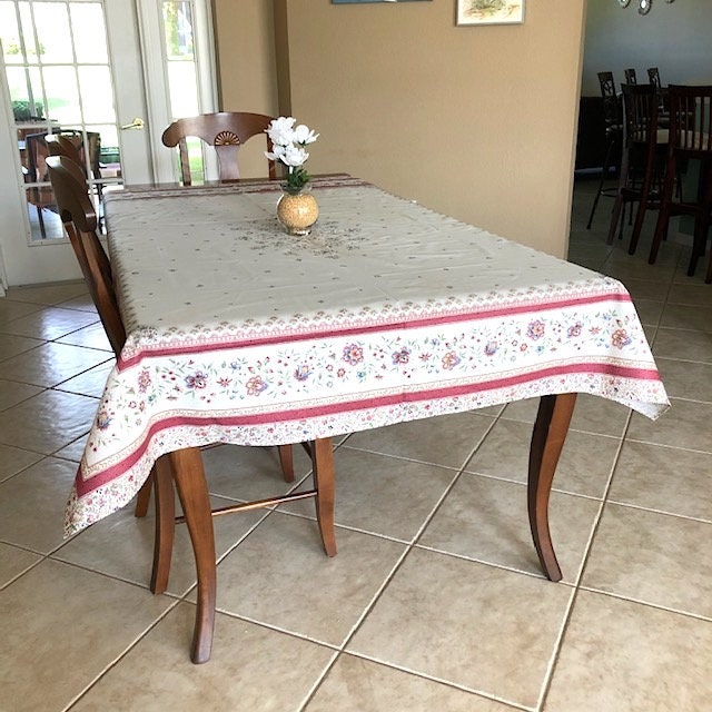 Rectangular 78" cotton Provence tablecloth France Beaucaire off-white red