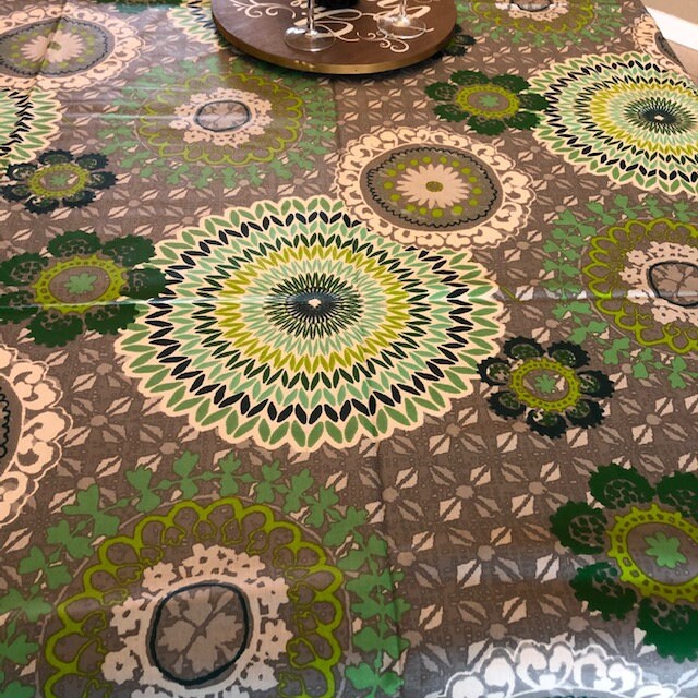 Rectangular 78", 98" or 118" Tablecloth - Funky Green