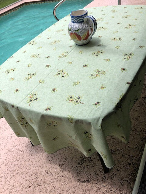 Oval 78" or 98'' Tablecloth - Clos des Oliviers Green All Over