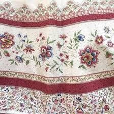 Round 70" Tablecloth - Beaucaire Red