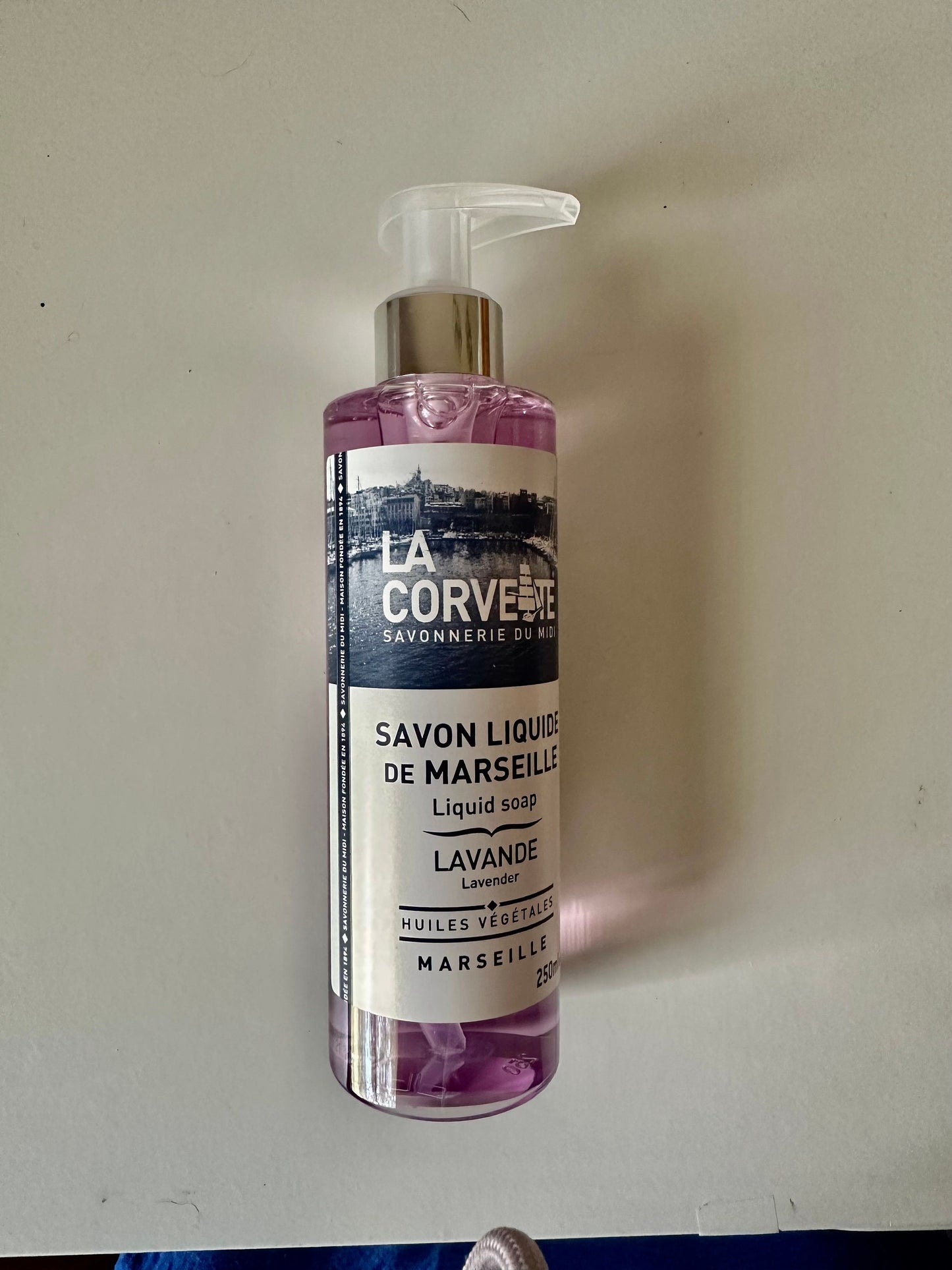 Liquid soap of Marseille Lavender, Olive or Verbena scents with pump