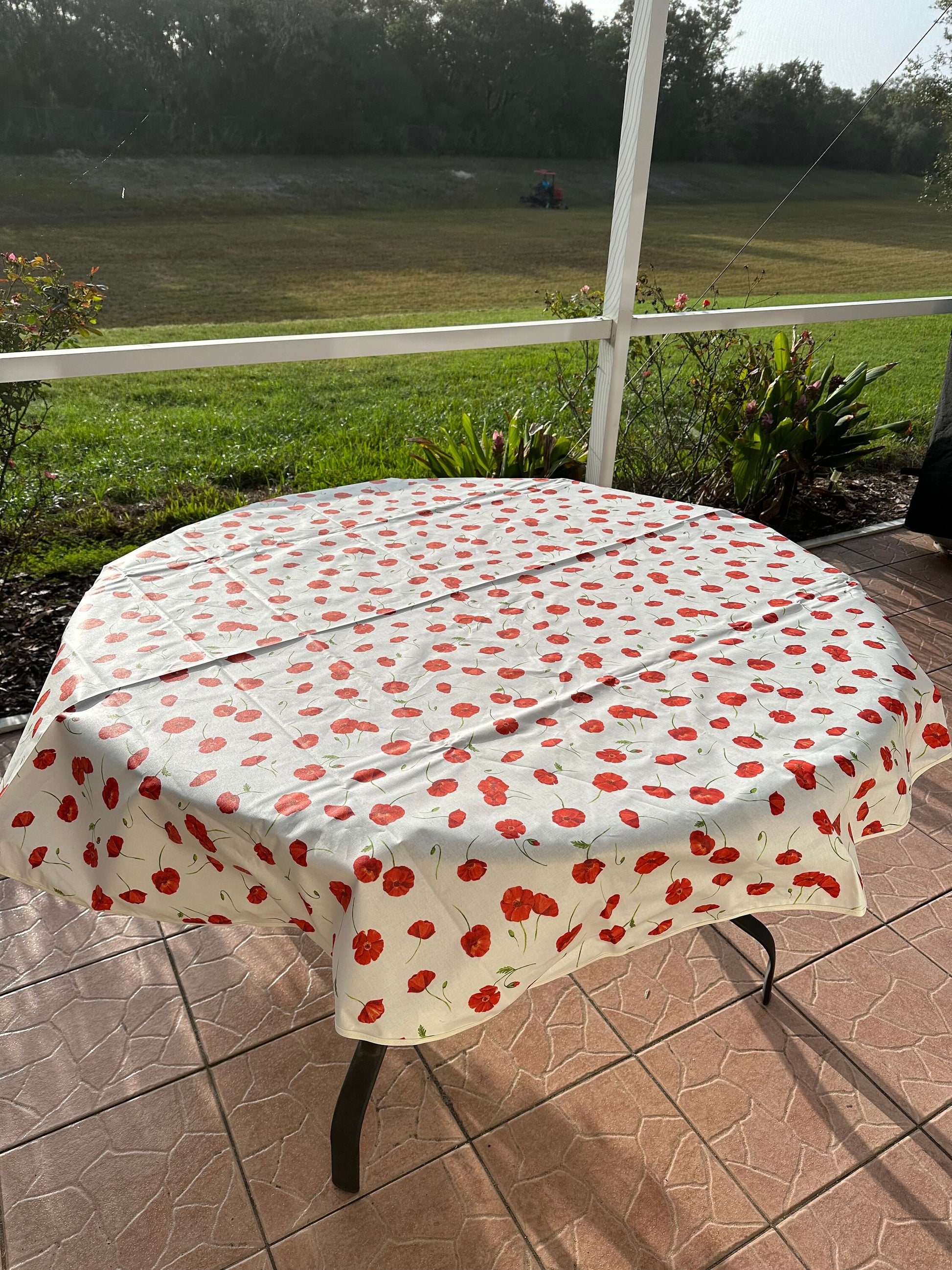 Round 61" Tablecloth coated cotton French Provence poppies pattern inside or outside