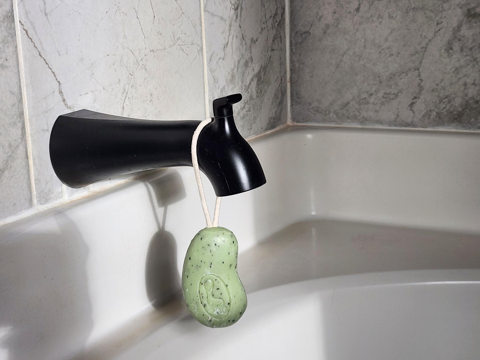 Natural Foot Scrub Soap with Green Tea, Shea Butter and Exfoliating Kiwi Seeds, Peppermint Spa Feeling, Hydrating Sensitive Skin