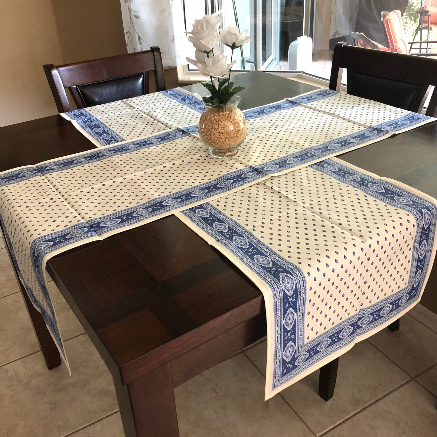 Jacquard Table Runner - Esterel