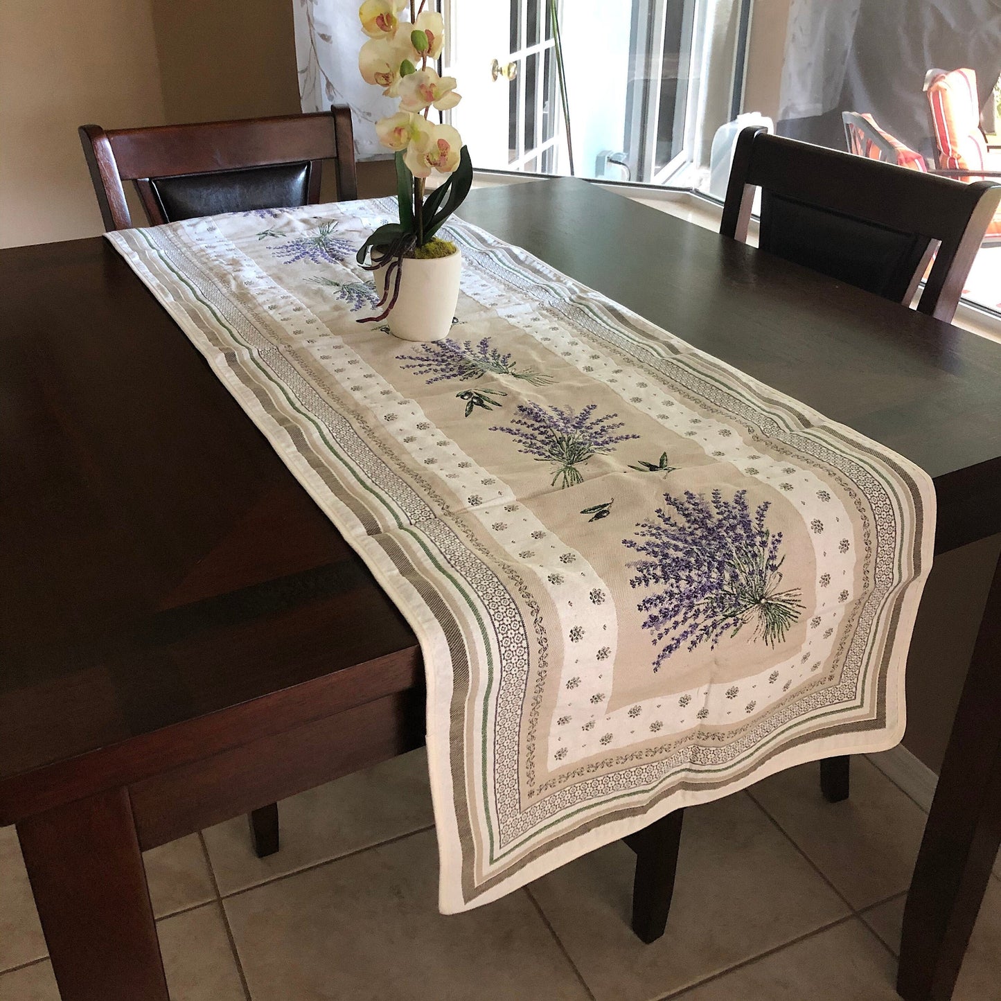 Jacquard Table Runner - Castillon