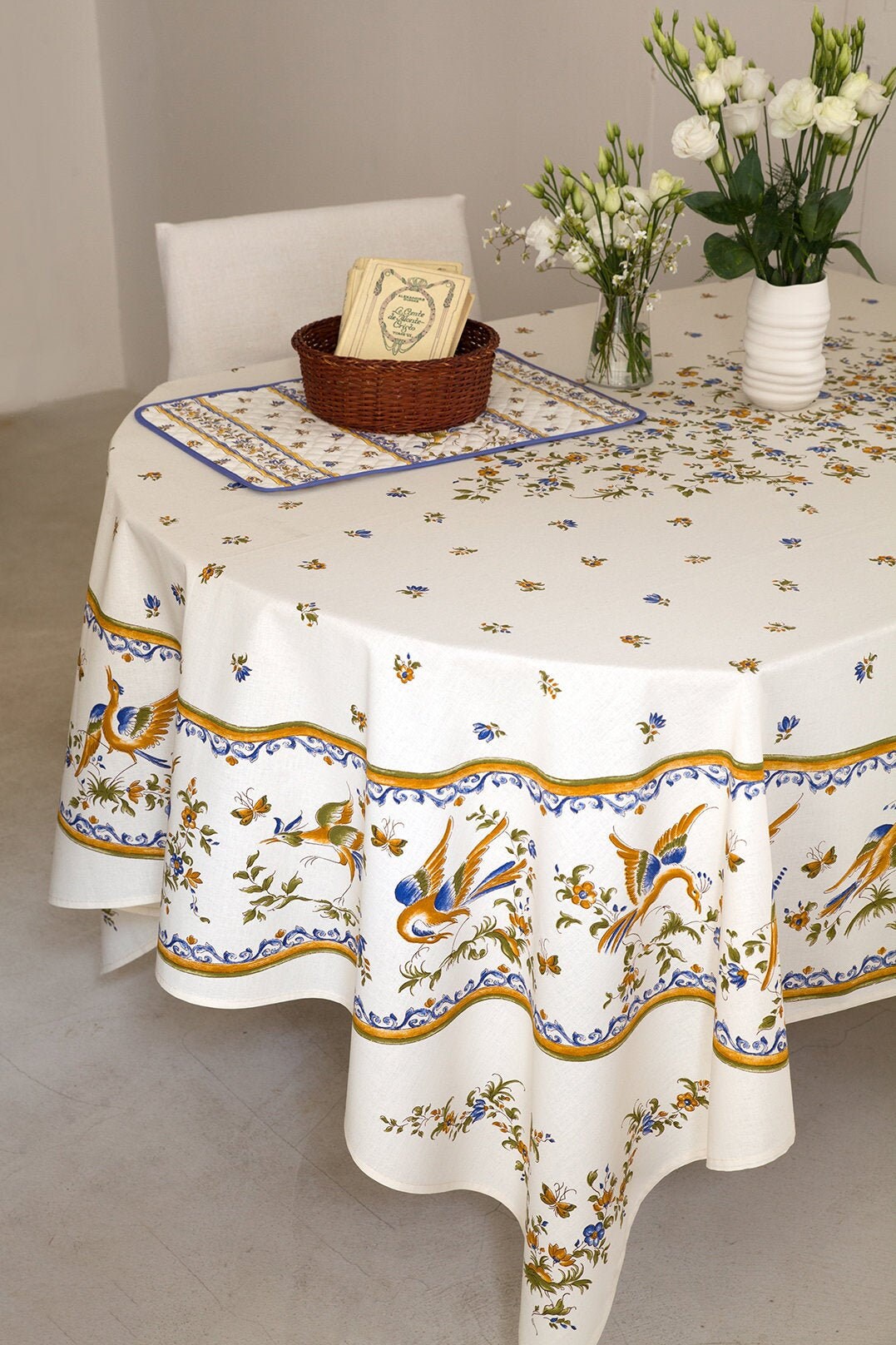 Rectangular 98" Tablecloth - Moustiers Blue