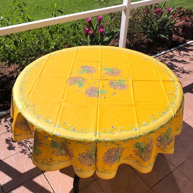 Round 70" Tablecloth - Lavender Bouquet Yellow