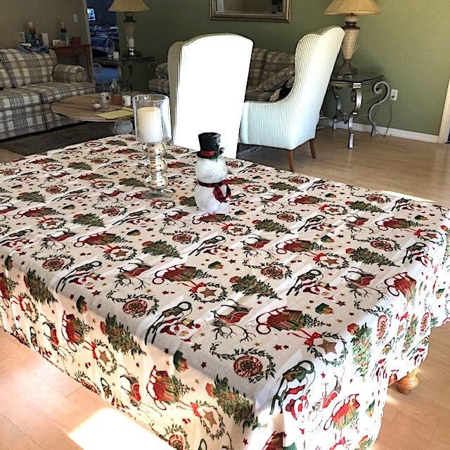 Rectangular 78" or 98" Tablecloth - Santa